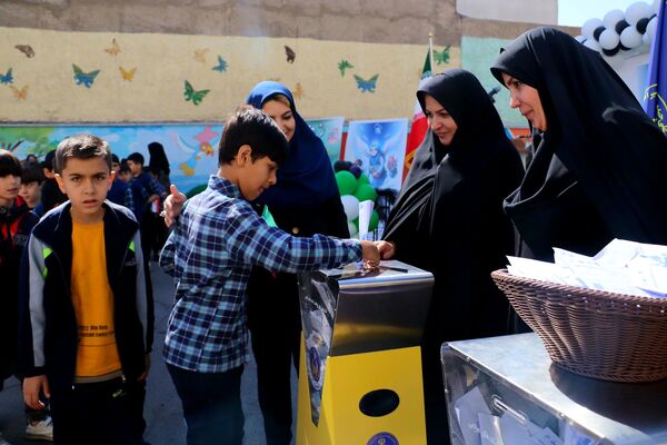 جشن عاطفه‌ها، جشن شکوفه زدن درختان احساس و مهربانی 