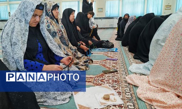 حضور حماسی اقشار مختلف مردم شهرستان مارگون در نماز جمعه