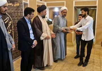 اختتامیه دوره راز بندگی در خانه حاجی بابایی شهرستان زارچ