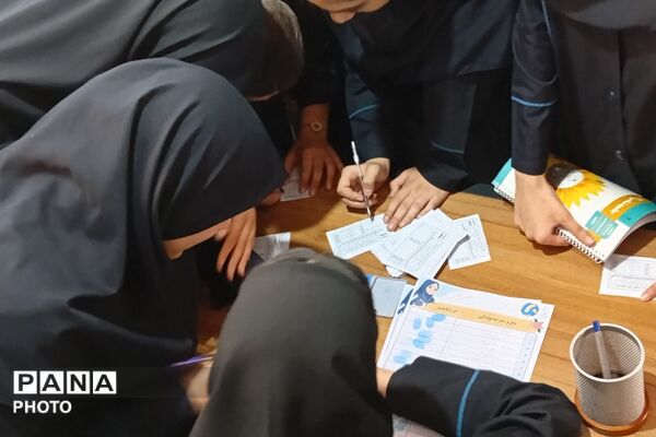 انتخابات انجمن‌های ورزشی دانش‌آموزی در دبیرستان شاهد حضرت زینب(س) شهریار