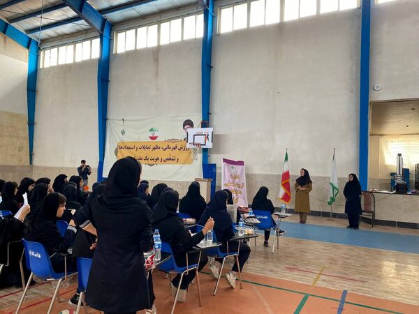 حضور دانش آموزان دبیرستان ۱۵خرداد در اردوی راهیان پیشرفت 