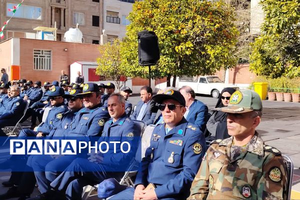 آیین نواختن گلبانگ انقلاب اسلامی با حضور استاندار فارس