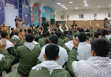 برگزاری اردو راهیان نور نخبگان دانش‌آموزی خادمی در طرح خادم الشهدا 