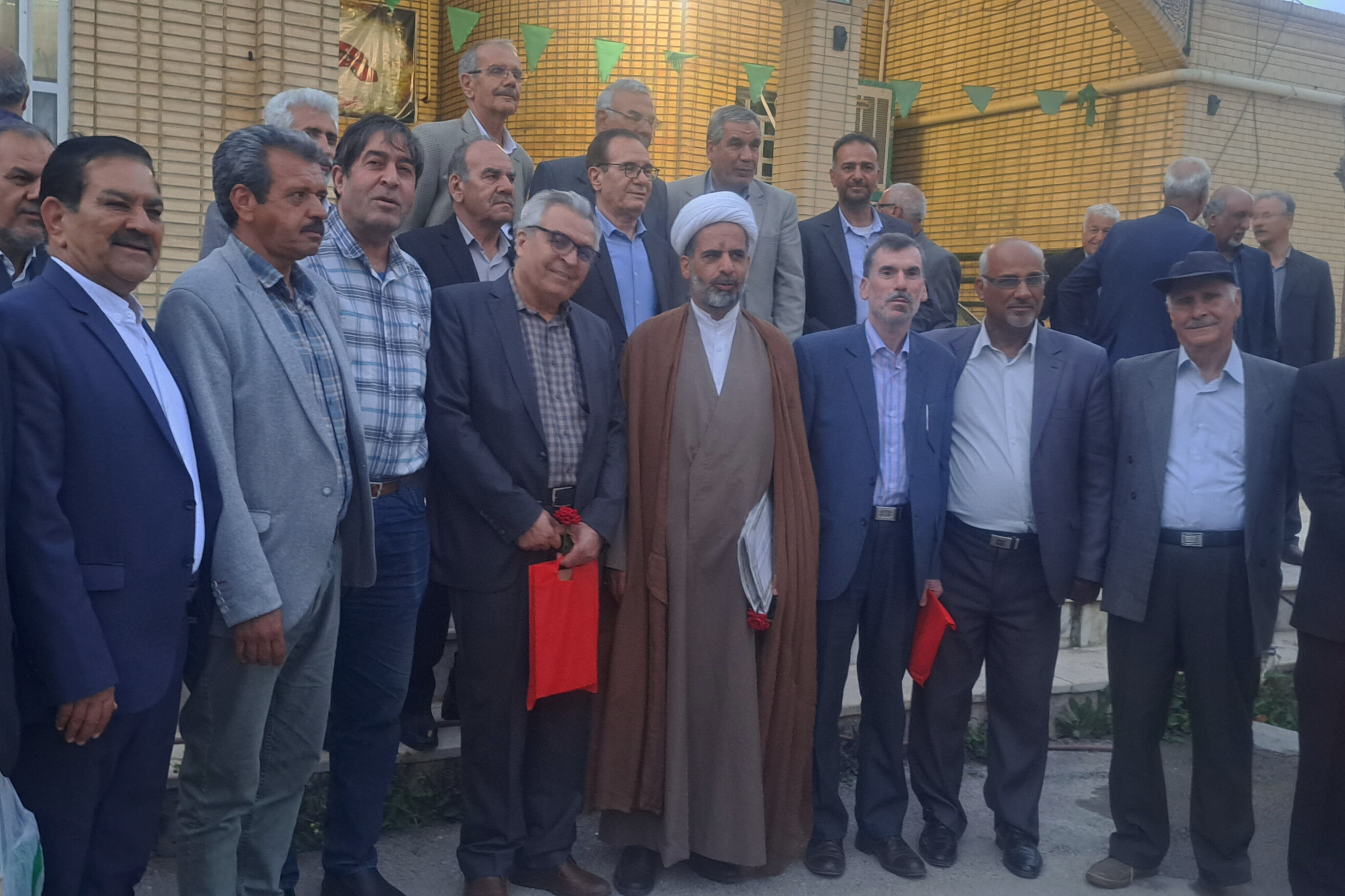 جشنی برای یک قرن آموزش