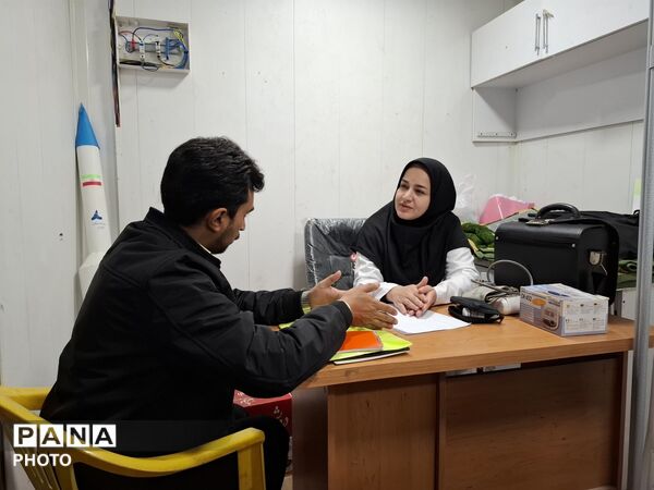 پویش «با هم قوی‌تر شویم»  در میدان ۱۵ خرداد
