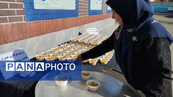 برگزاری مراسم دهه فاطمیه‌ در دبیرستان شاهد عصمت ناحیه۳ کرج