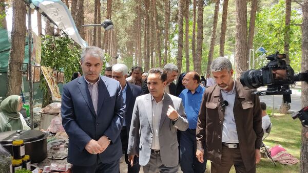 افتتاحیه نمایشگاه جشنواره بزرگ تاک پلو در شهرستان خلیل آباد 