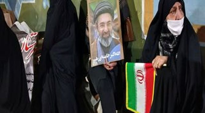 قائد امت چگونه فردی بود؟!