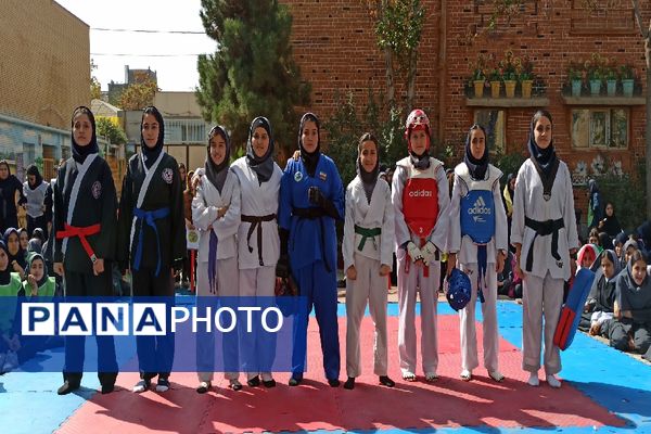  المپیاد ورزشی در دبیرستان ۱۳ آبان مشهد