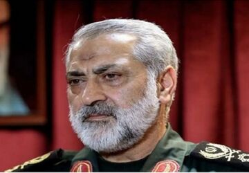 سردار شکارچی: بنادر ما را بزنید همه مراکز اقتصادی منطقه را هدف می‌گیریم