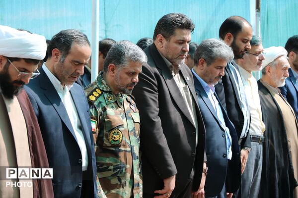 زنگ نماز در مدارس مشهد با حضور نماینده ولی‌فقیه در خراسان رضوی 