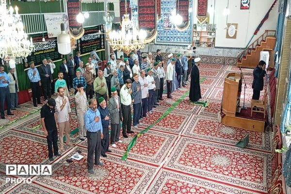 همبستگی مردم بار در اقامه نماز عبادی‌سیاسی جمعه