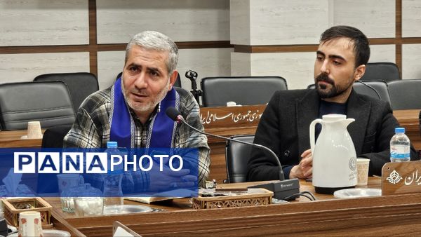 جلسه حوزه پرورشی گلستان با حضور معاونان و مدیران کل وزارت آموزش و پرورش