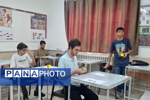 مسابقات بازی‌های فکری رویش مرحله استانی در شیراز