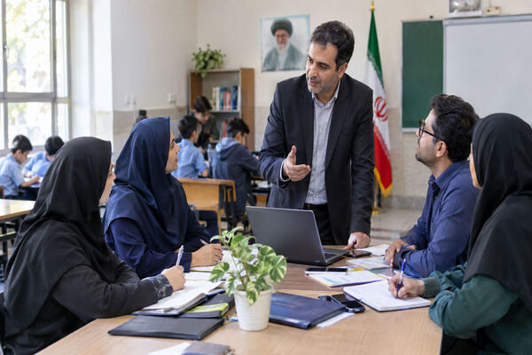۵۸ هزار معلم برای تحقق تحول در نظام تعلیم و تربیت هم‌قسم شده‌اند/ مدیر مدرسه راهبر آموزشی و محور تحول است/ سرانه آموزشی تهران از رتبه ۲۸ به ۱۹ کشور ارتقا یافته است