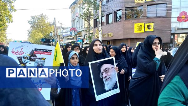 راهپیمایی ۱۳ آبان در قائمشهر