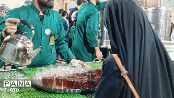 چایخانه حضرت زهرا (س) در اولین شب از ماه محرم 
