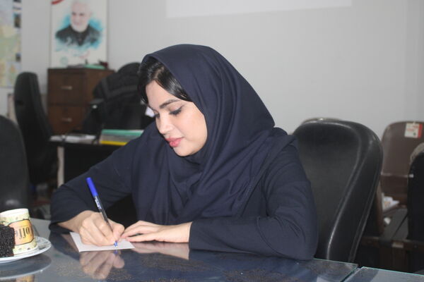 کافه کتاب با موضوع قدرت قدردانی در سازمان دانش‌آموزی استان بوشهر 
