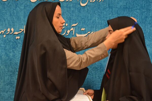 جلسه آموزشی خبرنویسی و تجلیل از دانش‌آموز خبرنگاران فعال پانا ناحیه 2 بهارستان