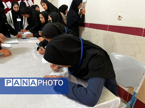 برگزاری انتخابات شورای دانش‌آموزی در خاتم