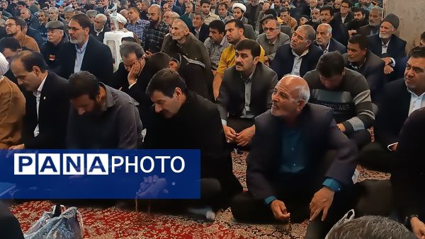 نماز جمعه در آخرین جمعه ماه رمضان در نیشابور 