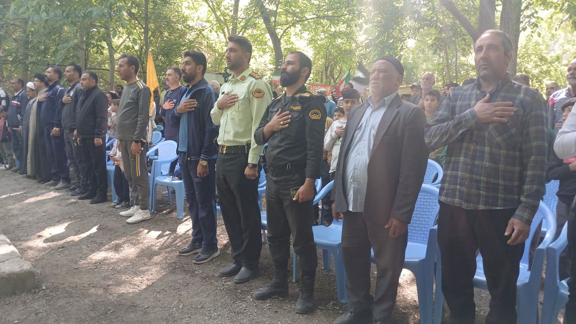 پیادروی خانوادگی در روستای مارکده سامان
