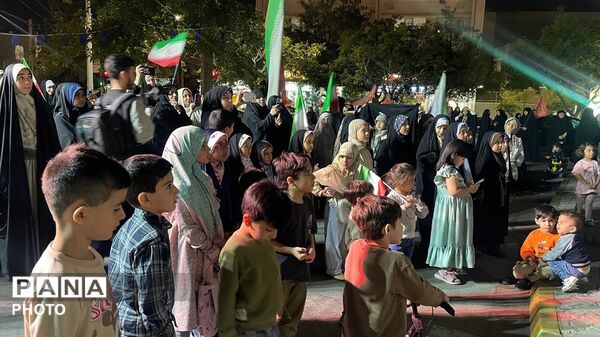 رویداد «مغز بادام» ؛ پیوند نسل ها و تجلیل از پدربزرگ‌های نمونه