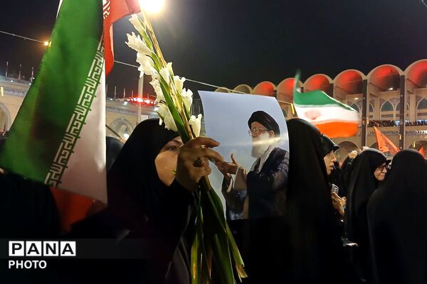 من خود به چشم خویشتن دیدم که جانم می رود ...