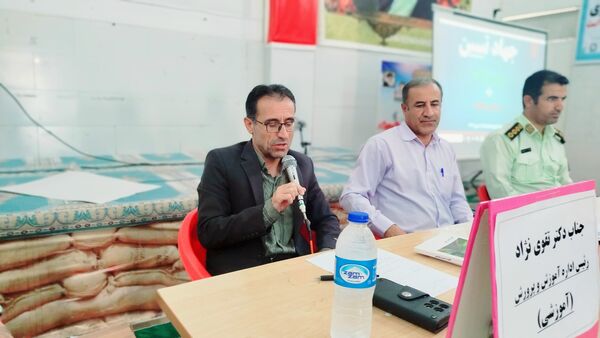 دانش‌آموزان در تریبون آزاد، نقدهای خود را به مسئولان مطرح کردند