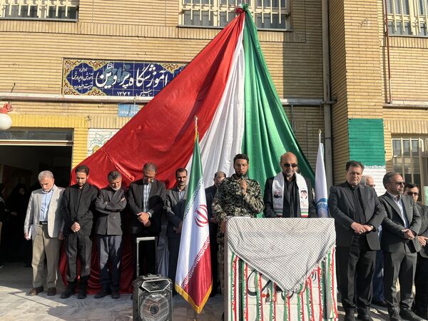 پایان مسیر عاشقی با بدرقه پیکر شهید گمنام