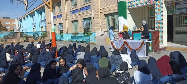 تقدیر از دانش‌آموزان برتر علمی در بیرجند