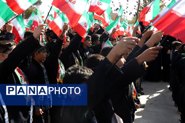 فریاد استکبار ستیزی از ورامین طنین انداز شد