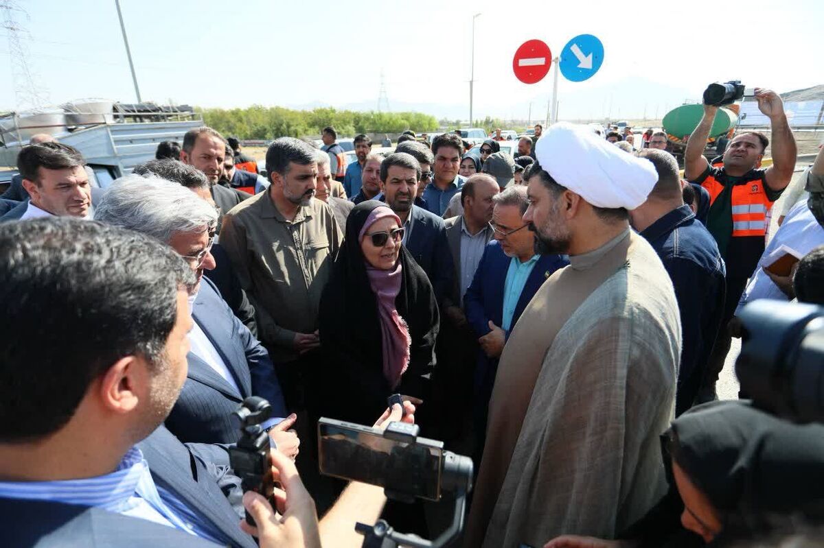 وزیر راه و شهرسازی از پروژه‌ چهارخطه‌سازی مسیر ملایر-آورزمان-نهاوند بازدید کرد