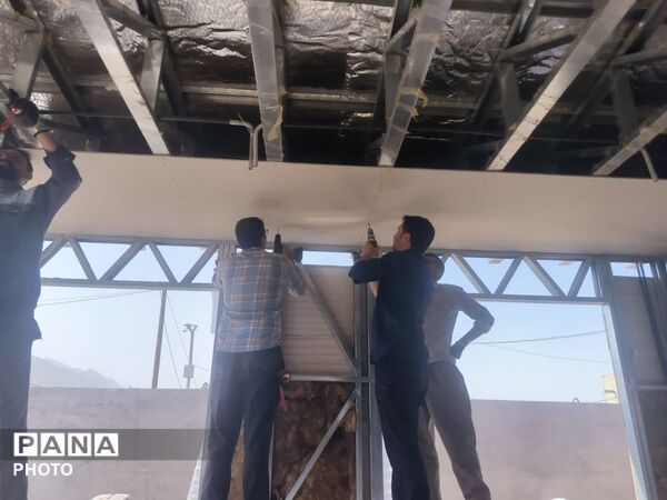 مدرسه شش‌ کلاسه در حال ساخت روستای «قلعه‌نو» کلات به کارگاه بزرگ خدمت تبدیل شد