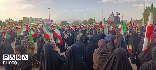 خروش حماسی مردم انقلابی بندرعباس در تجدید میثاق با رهبر جدید انقلاب اسلامی