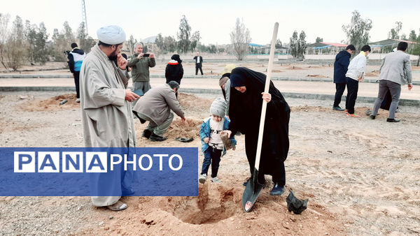 آیین گرامیداشت هفته منابع طبیعی در قم