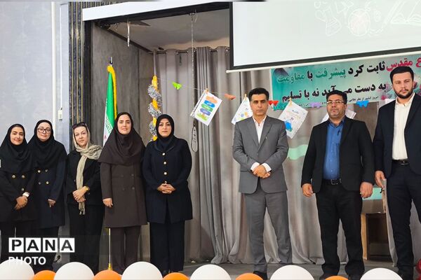 جشن تعالی جوانه‌ها در دبیرستان ناصر معدلی زرقان