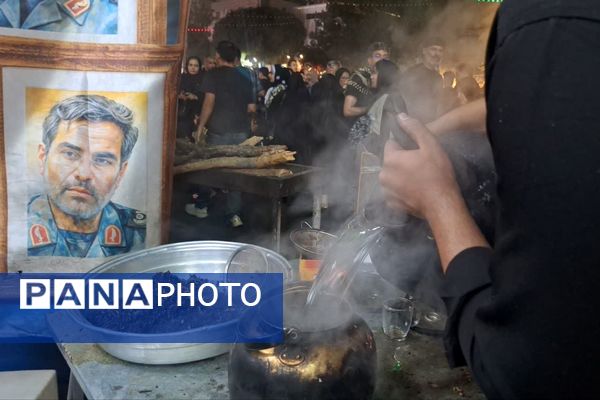 موکب‌های عزاداری در جای جای مشهد، جلوه‌ای از عشق و ماتم در شب سالروز شهادت امام رضا (ع)