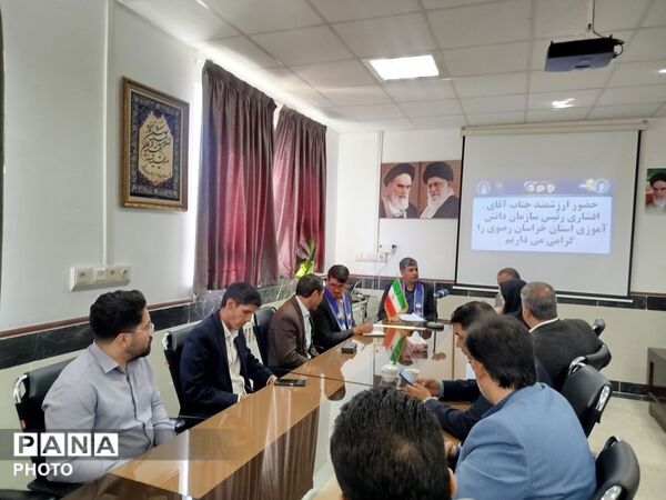 نهمین جلسه ستاد پروژه مهر منطقه سرولایت با حضور نماینده مدیرکل آموزش و پرورش خراسان رضوی