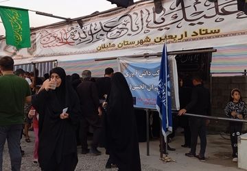 زائران اربعین حسینی، رفتن به زیارت امام حسین را وظیفه خود می‌دانند