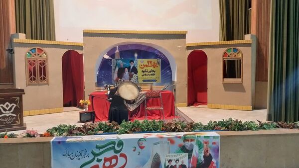 مراسم جشن نیمه شعبان توسط هنرجویان هنرستان فاطمه الزهرا (س)