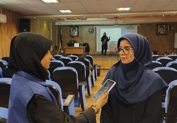همایش همیاران مشاور با موضوع هدایت تحصیلی در سالن شهید دهنو