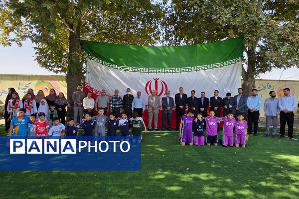 آیین افتتاحیه زمین چمن مصنوعی دبستان اسماعیل سامنی ناحیه ۲ بهارستان