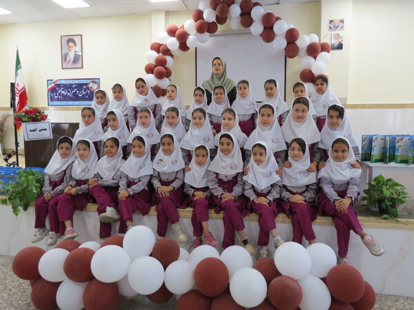 جشن الفبا در مدرسه دخترانه امام خمینی(ره) بجنورد