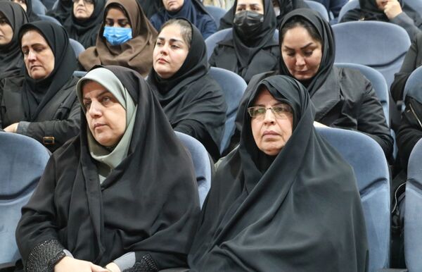 همایش «پازل هویت» 