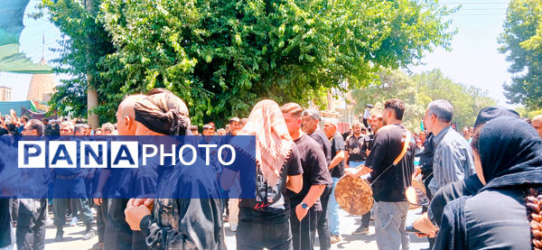 حماسه‌ای دیگر در بروجرد؛ حضور پرشور مردم در اجتماع عظیم عاشورایی