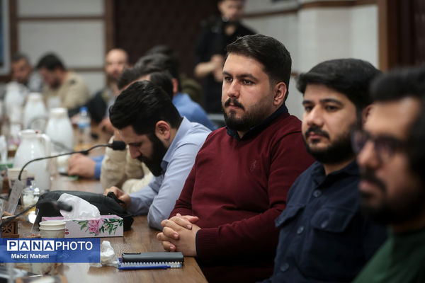 چهارمین نشست تخصصی هنر و اندیشه امیدا