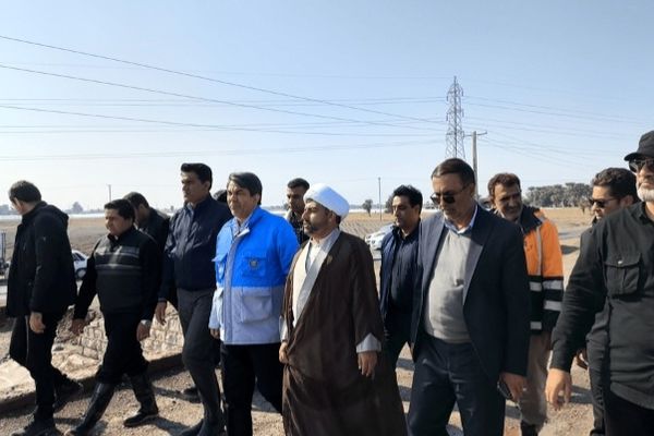 بازدید استاندار کرمان از مناطق سیل جازموریان