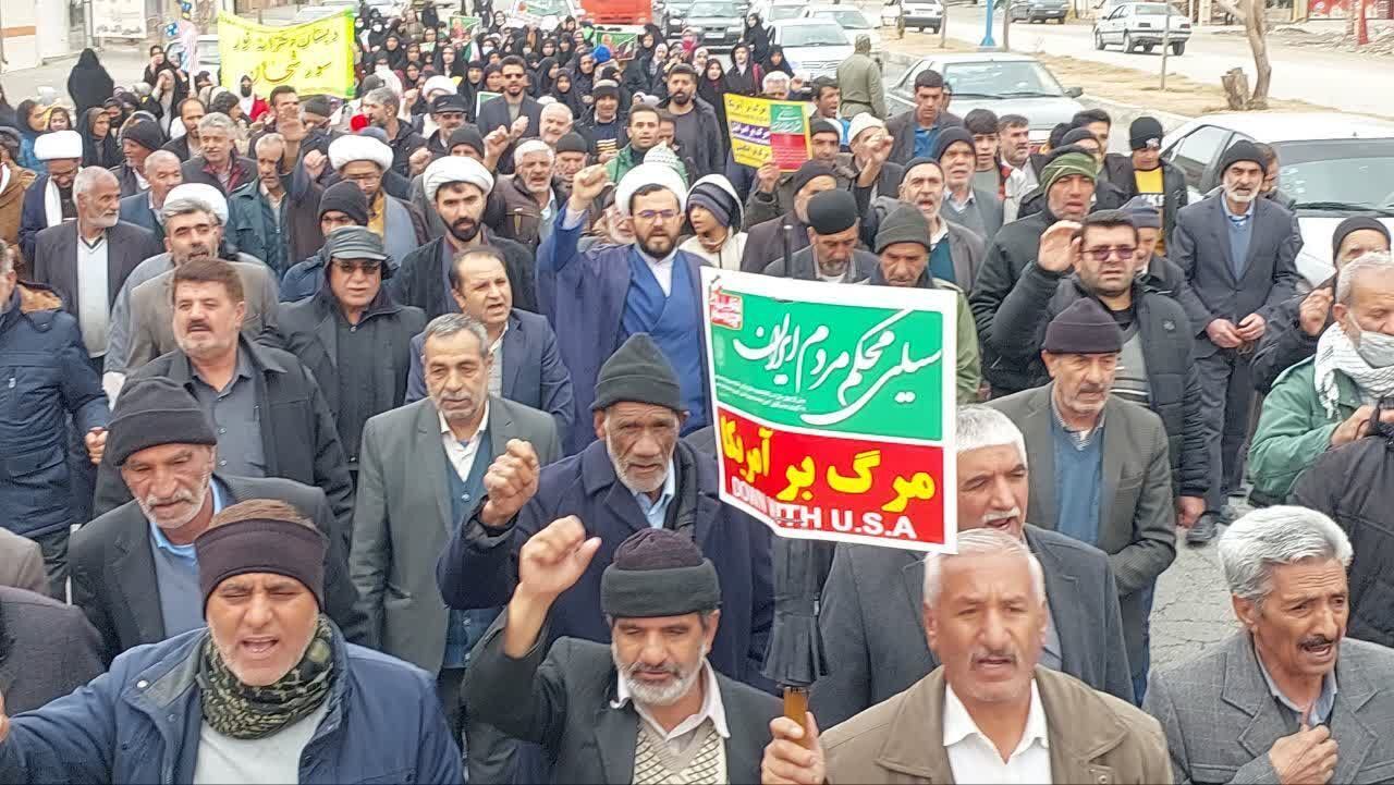 قاب‌هایی از فریاد وحدت سورشجانی‌ها در بیست و دوم بهمن ماه