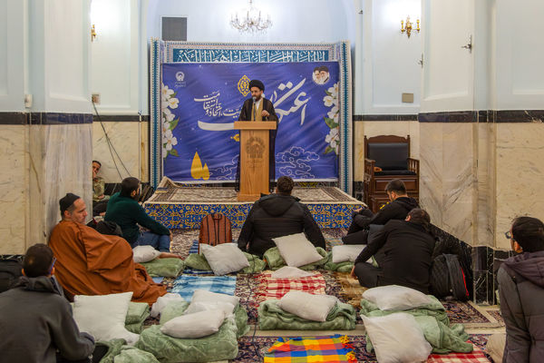 آیین معنوی اعتکاف در حرم مطهر رضوی- ۱